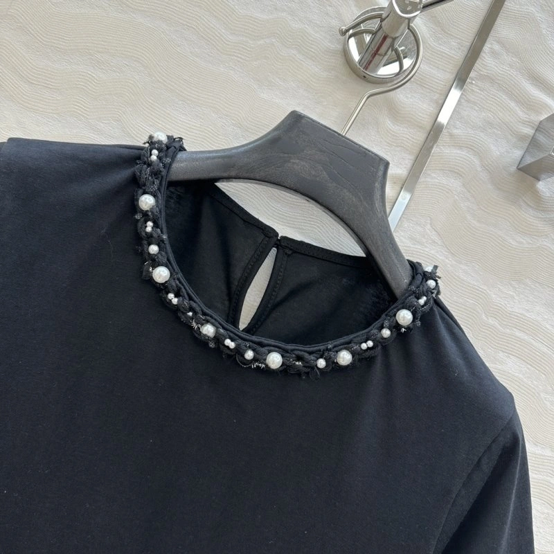 Trendsetting Chanel T-Shirts 110152
