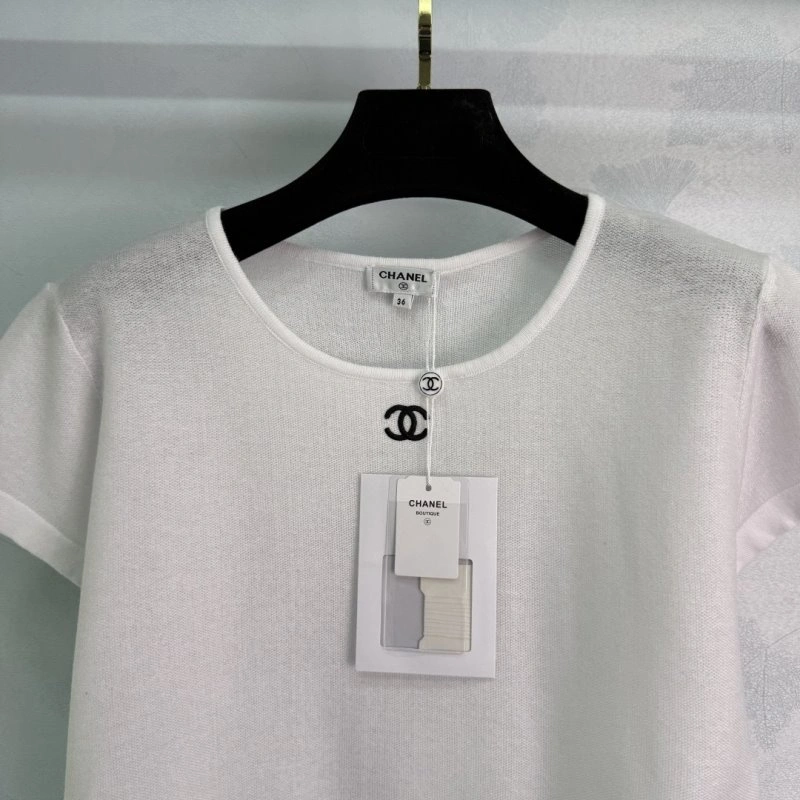 Chanel T-Shirts Lightweight 110149