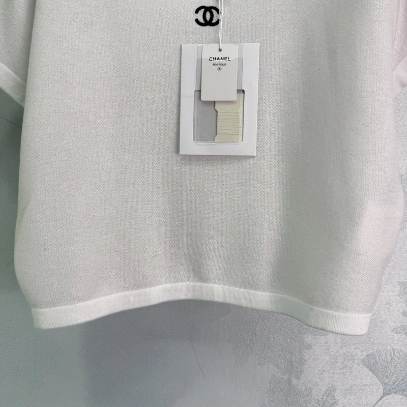 Chanel T-Shirts Lightweight 110149