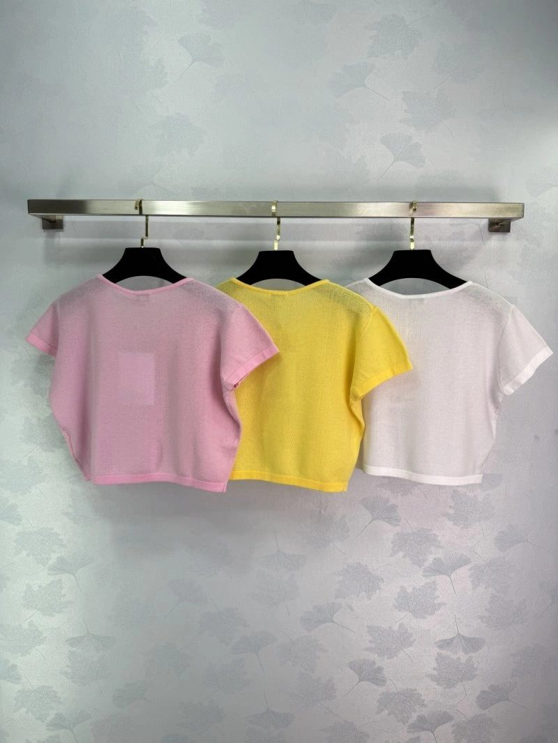 Chanel T-Shirts Lightweight 110149