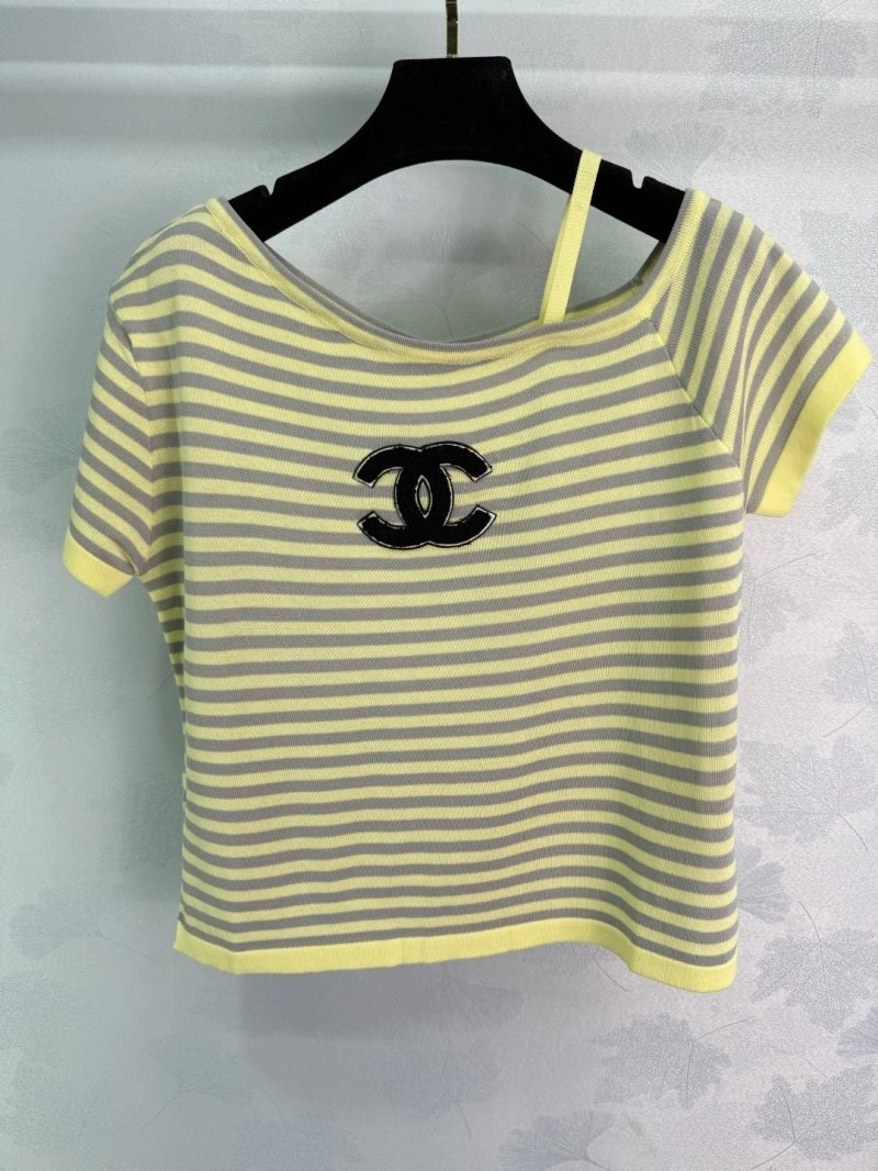 Chanel T-Shirts Durable 110148