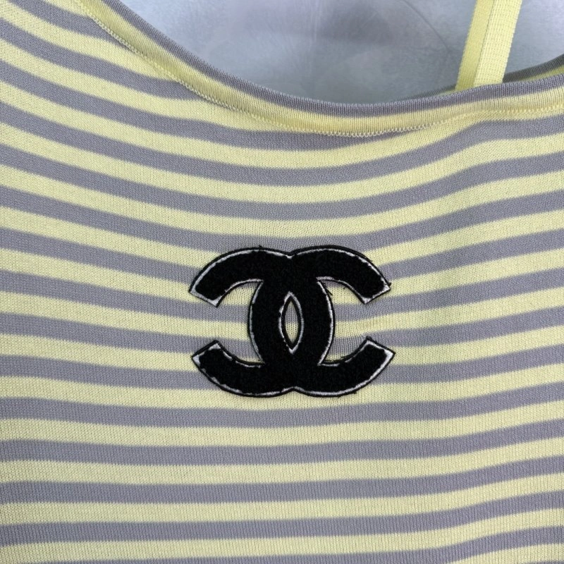 Chanel T-Shirts Durable 110148