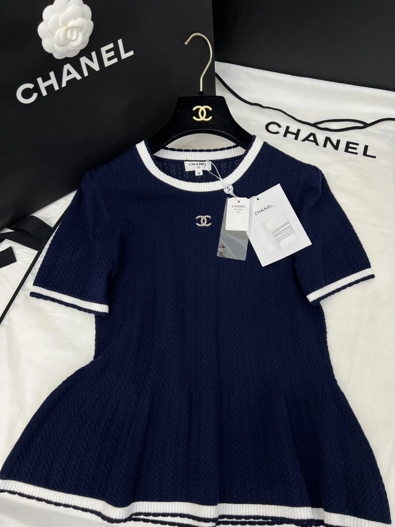 Flexible Chanel T-Shirts 110132