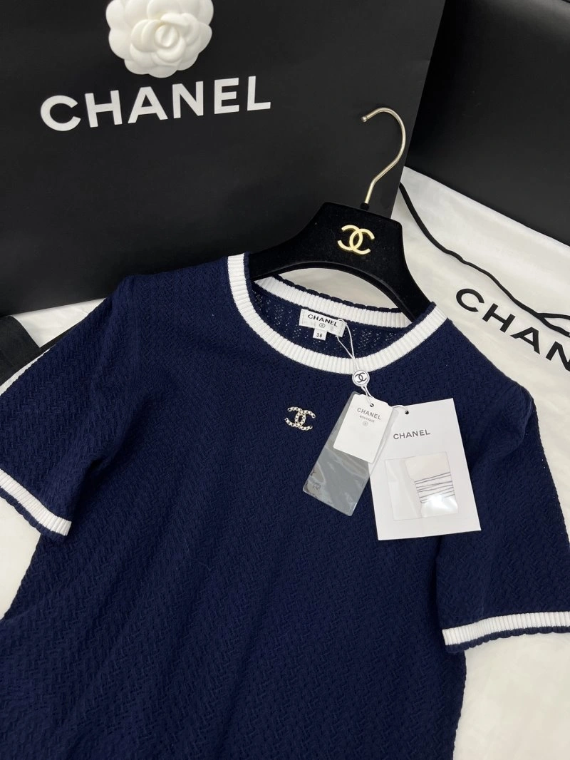 Flexible Chanel T-Shirts 110132