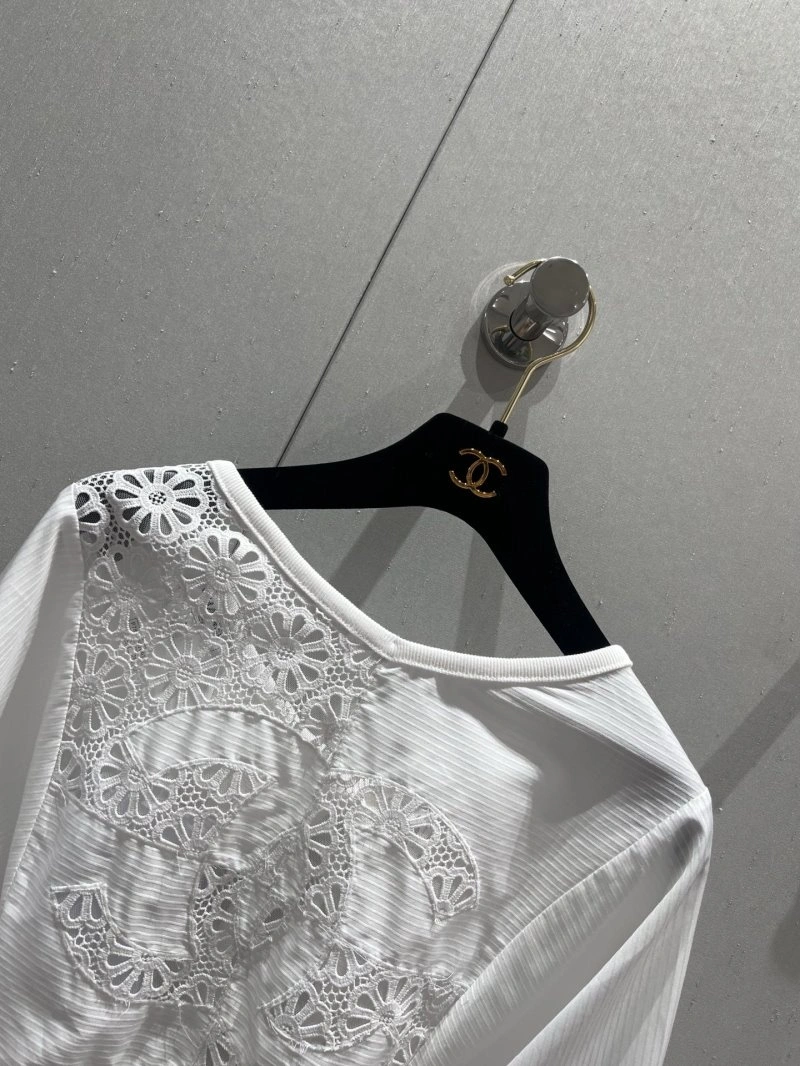 Chanel T-Shirts Trendsetting 108039
