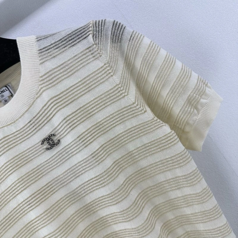 Supportive Chanel T-Shirts 108032