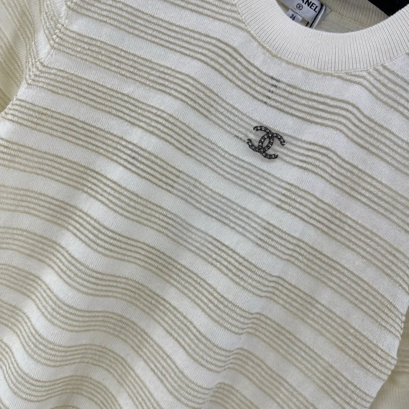 Supportive Chanel T-Shirts 108032