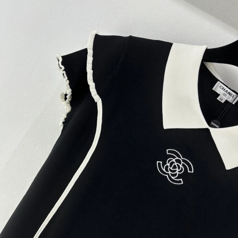 Versatile Chanel T-Shirts 108006