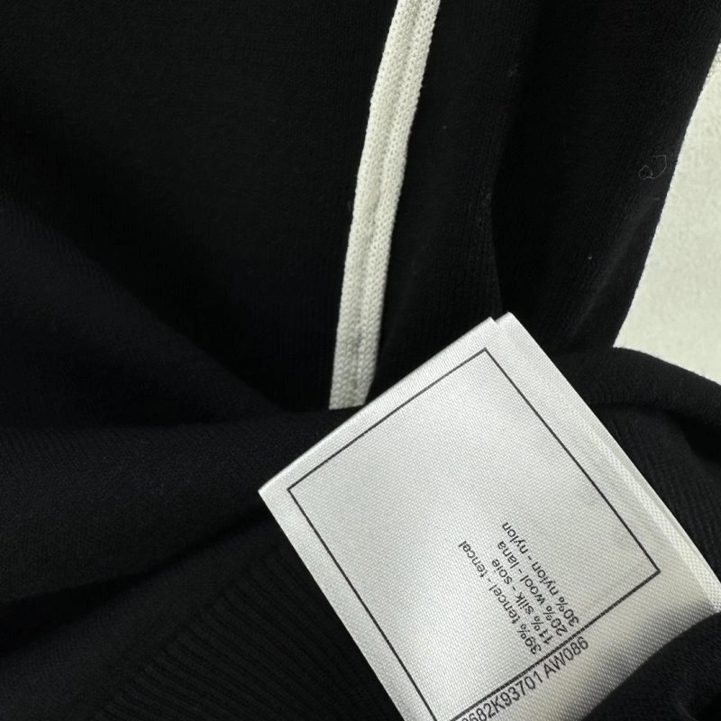 Versatile Chanel T-Shirts 108006