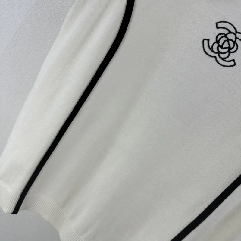 Premium Chanel T-Shirts 108009