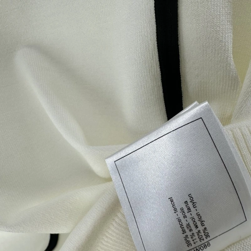 Premium Chanel T-Shirts 108009