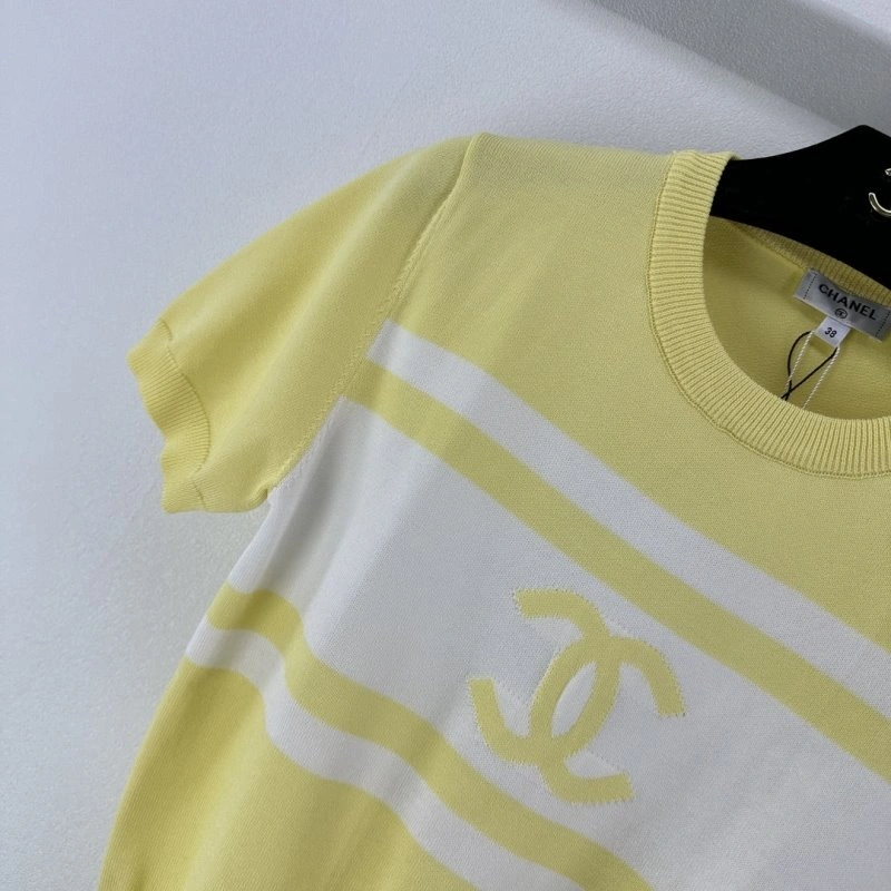 Original Chanel T-Shirts 108004
