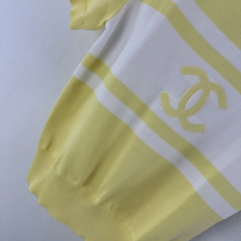 Original Chanel T-Shirts 108004