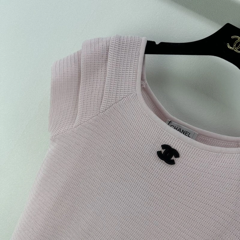WeatherProof Chanel T-Shirts 108001