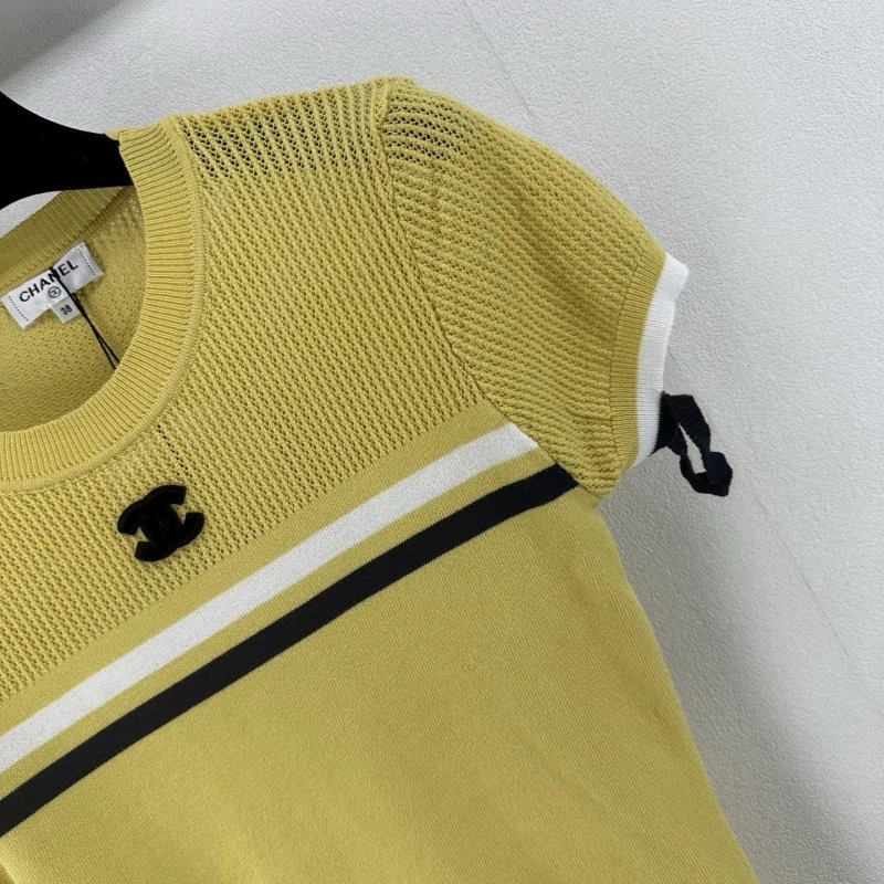 Affordable Chanel T-Shirts 107975