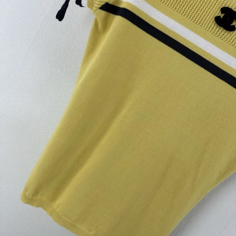 Affordable Chanel T-Shirts 107975