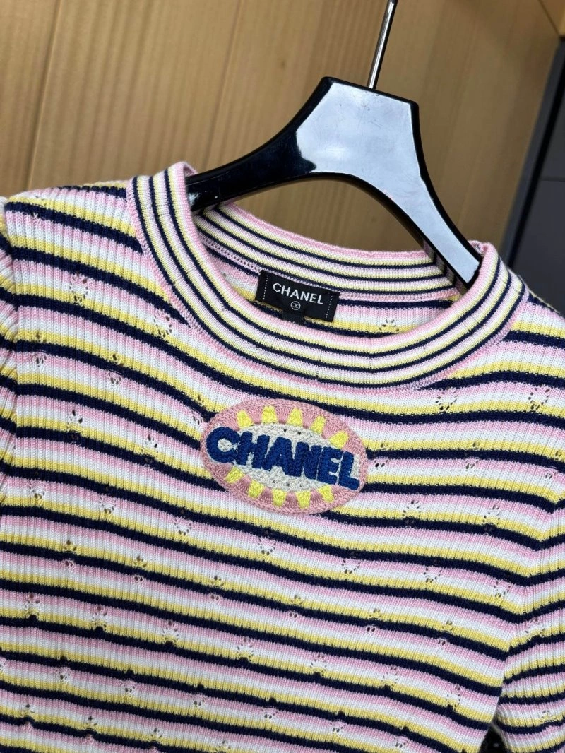 Chanel T-Shirts Cozy 107979