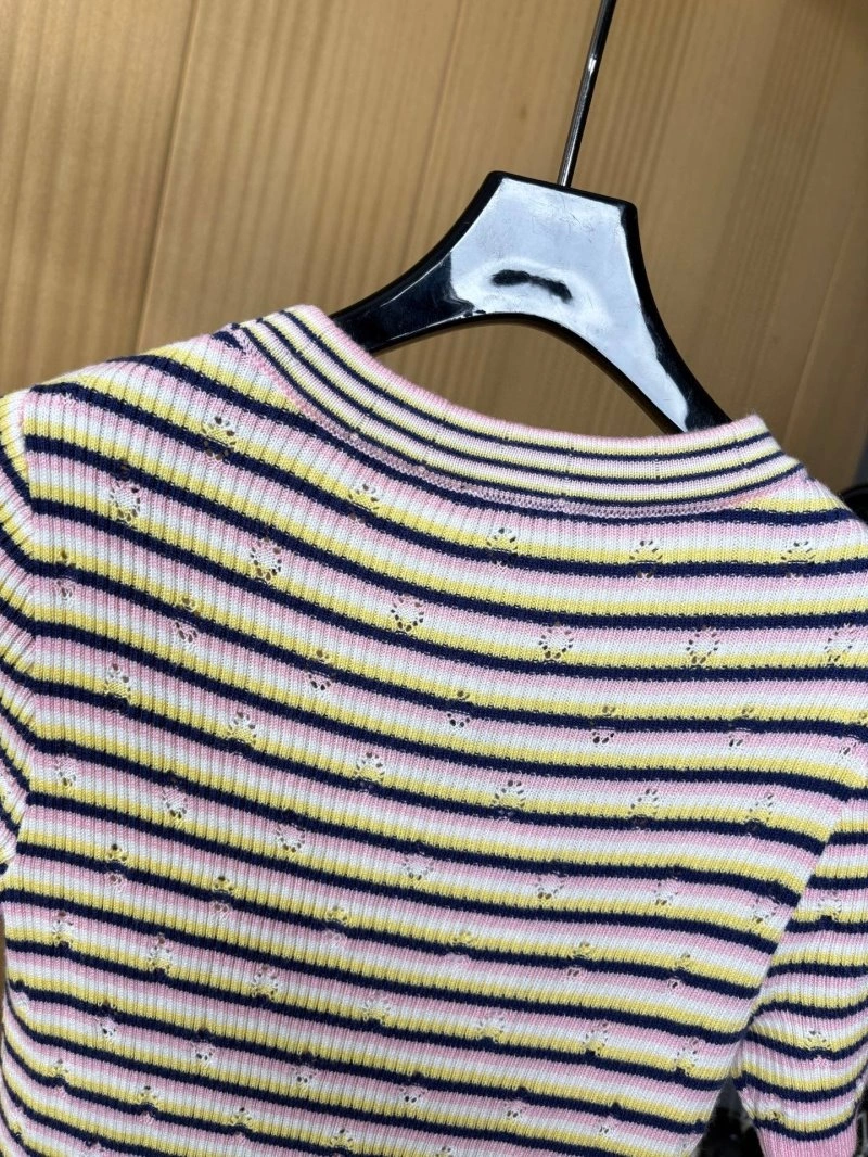 Chanel T-Shirts Cozy 107979
