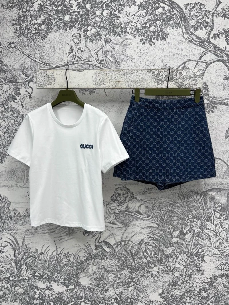 UrbanStyle Chanel T-Shirts 107972