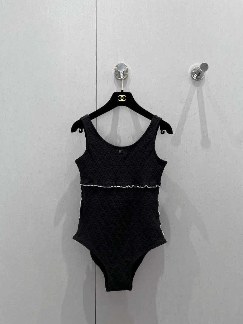 Stretchable Chanel T-Shirts 107990