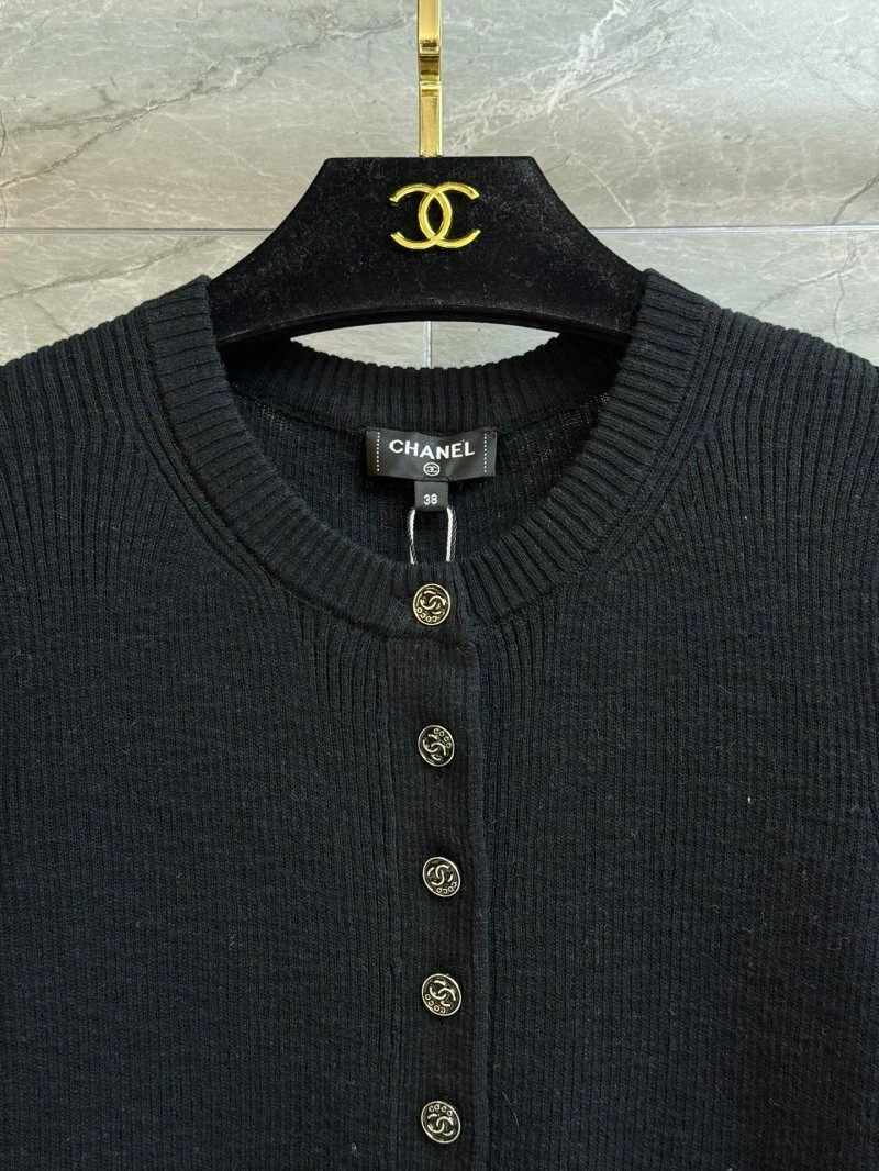 Chanel T-Shirts Practical 107971