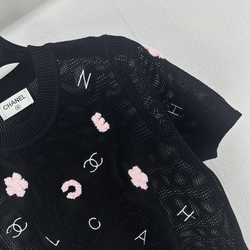 Trendsetting Chanel T-Shirts 107982