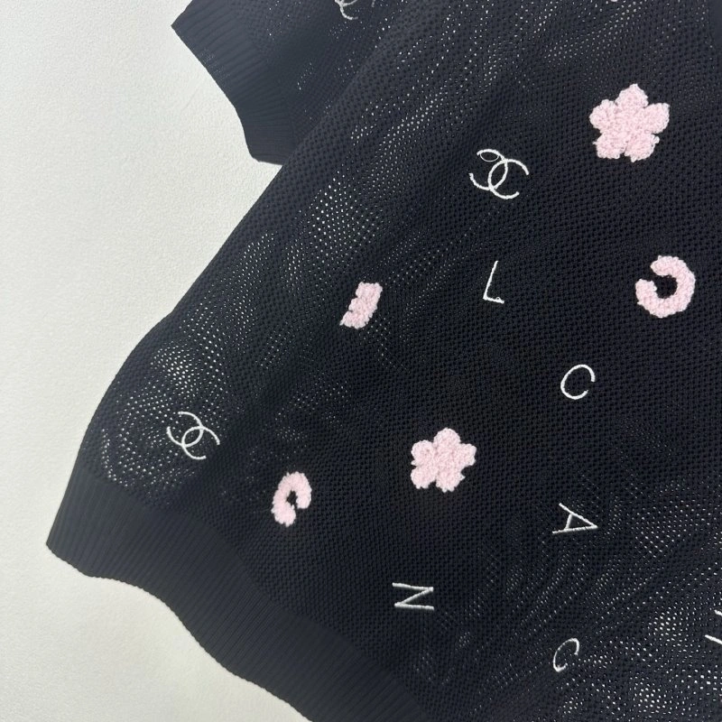 Trendsetting Chanel T-Shirts 107982