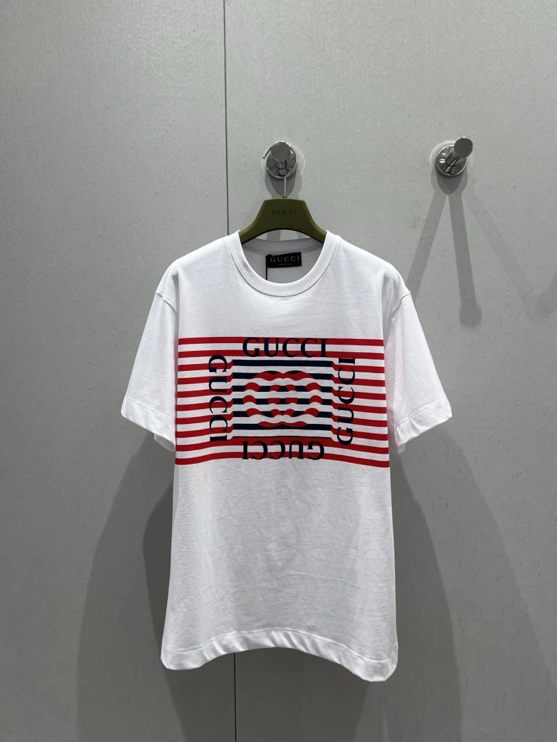 RelaxedFit Chanel T-Shirts 107964