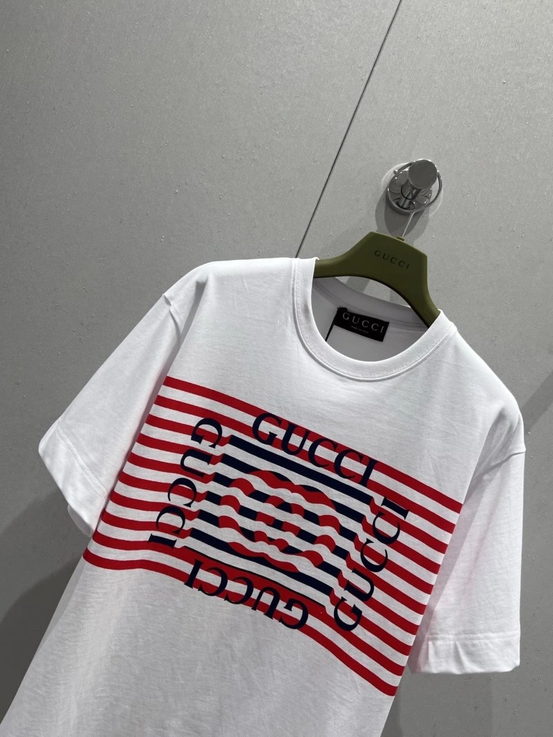 RelaxedFit Chanel T-Shirts 107964