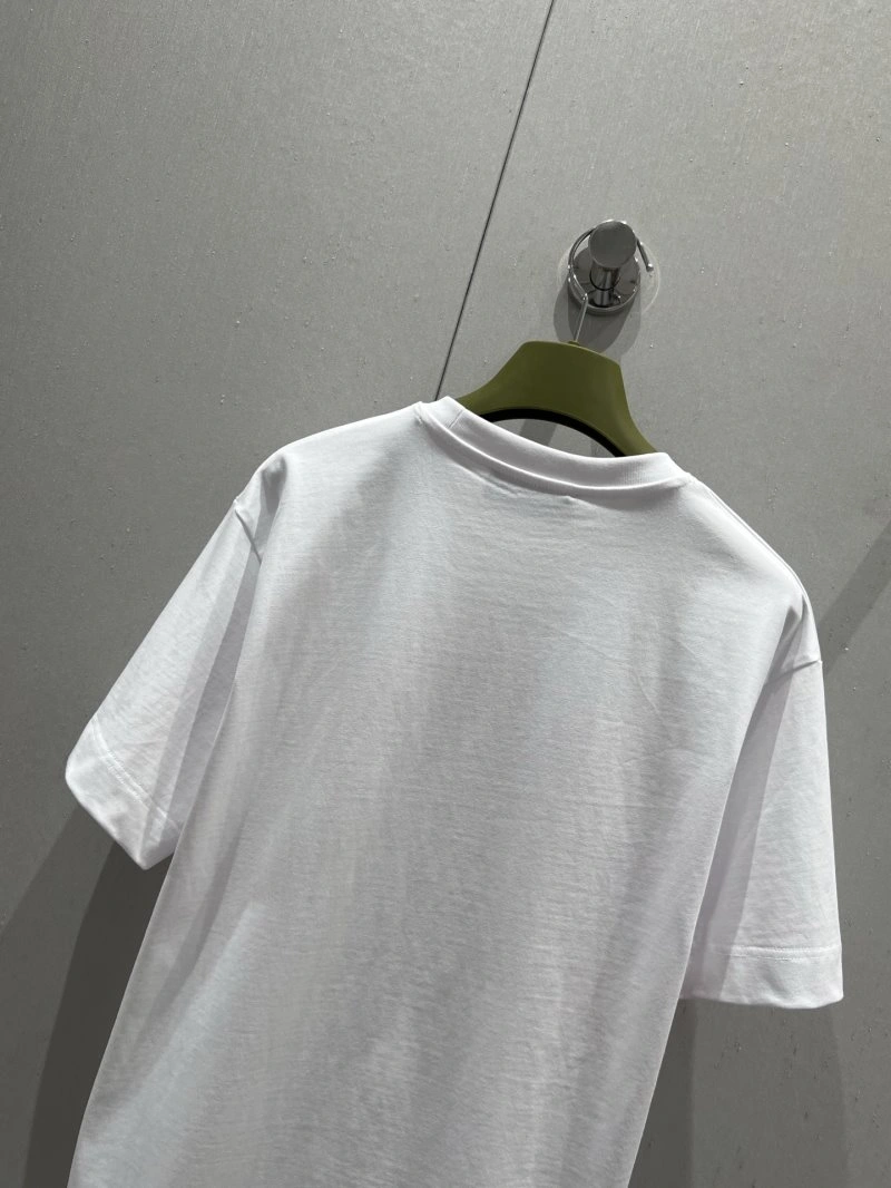 RelaxedFit Chanel T-Shirts 107964