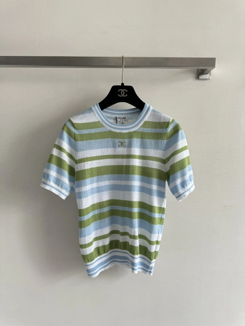 Original Chanel T-Shirts 107961