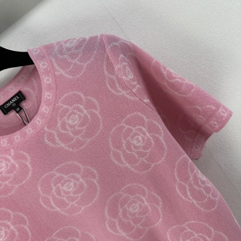 Effortless Chanel T-Shirts 107956