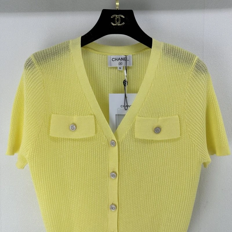 Snug Chanel T-Shirts 107951