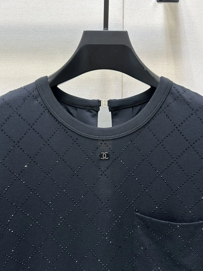 Chanel T-Shirts Durable 107942