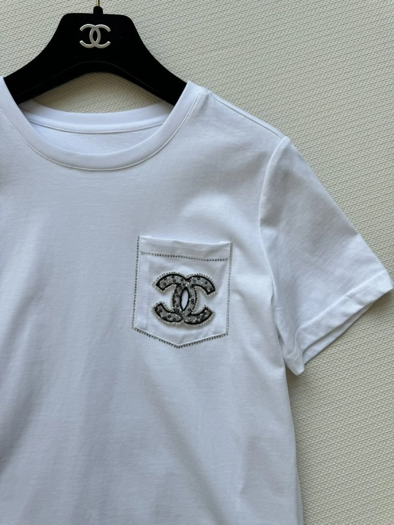 WaterResistant Chanel T-Shirts 107930