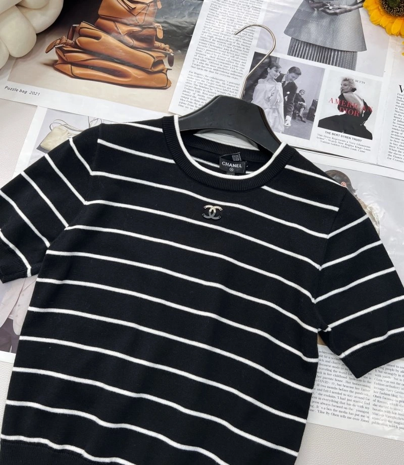 Trendsetting Chanel T-Shirts 107950