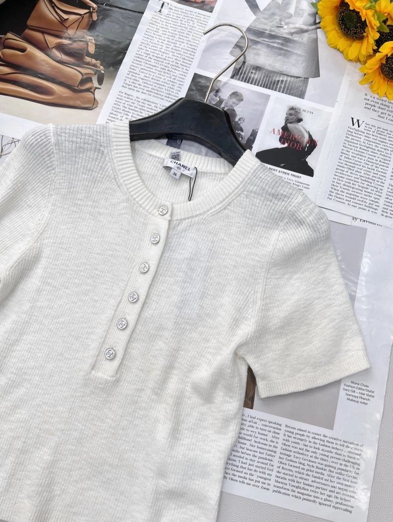 RelaxedFit Chanel T-Shirts 107926