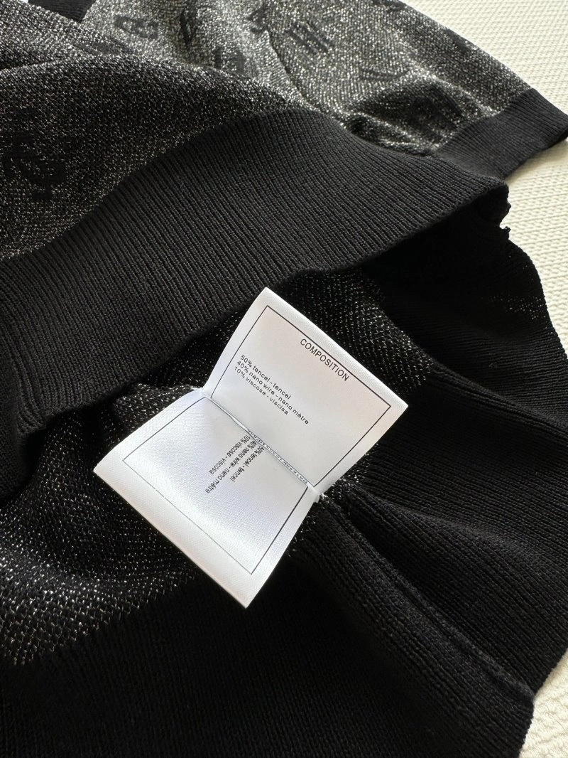 Chanel T-Shirts Durable 107903