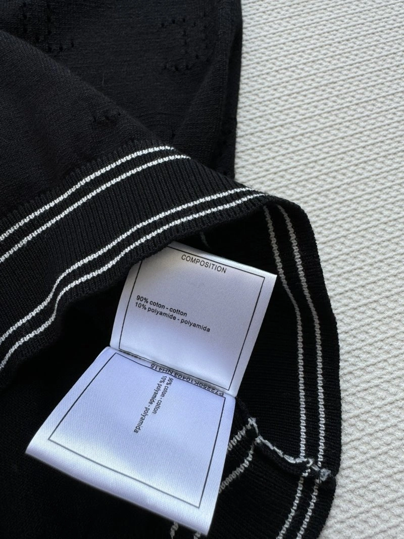 UrbanChic Chanel T-Shirts 107896