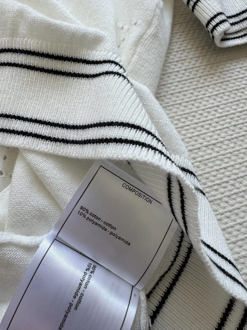 Chanel T-Shirts Original 107895