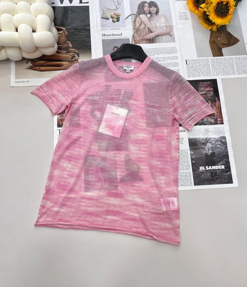 Neat Chanel T-Shirts 107917