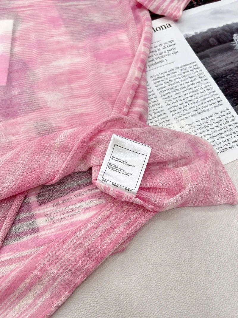 Neat Chanel T-Shirts 107917