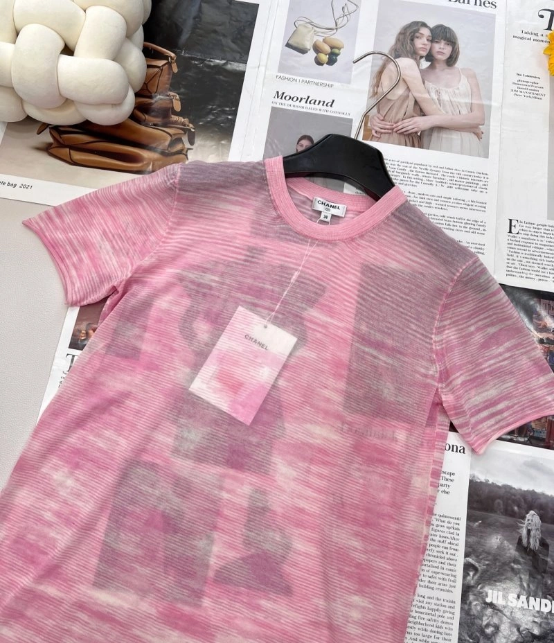 Neat Chanel T-Shirts 107917