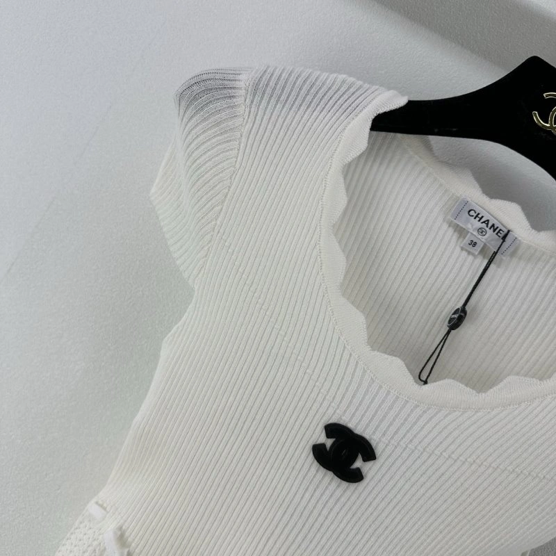 Chanel T-Shirts Durable 107911