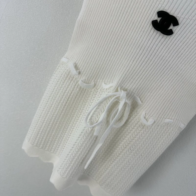 Chanel T-Shirts Durable 107911