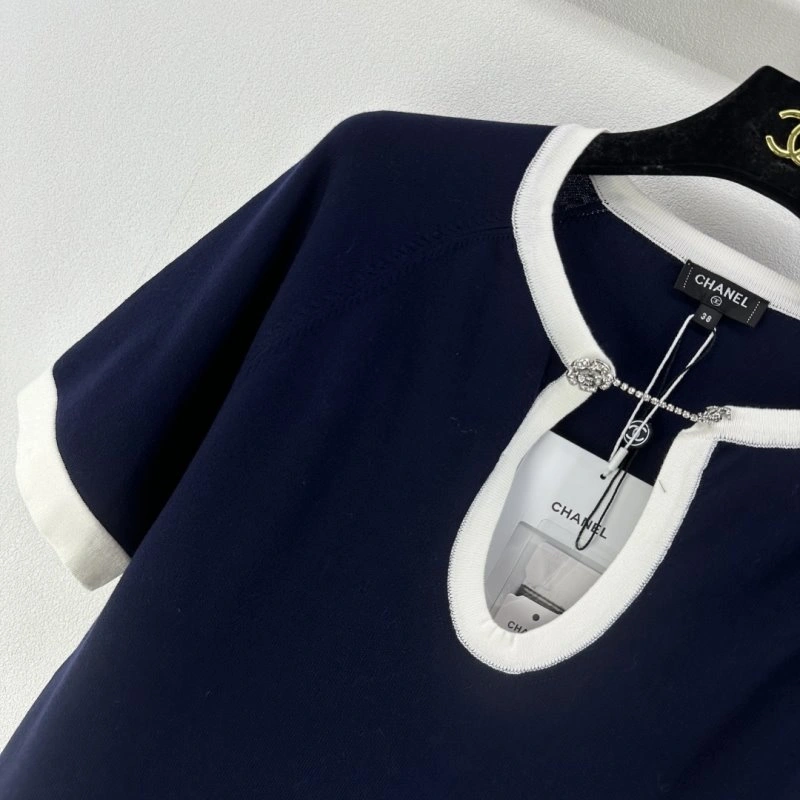 Comfortable Chanel T-Shirts 107910