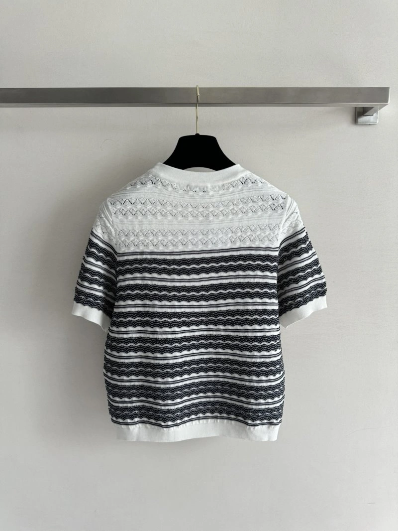 Chanel T-Shirts Lightweight 107883