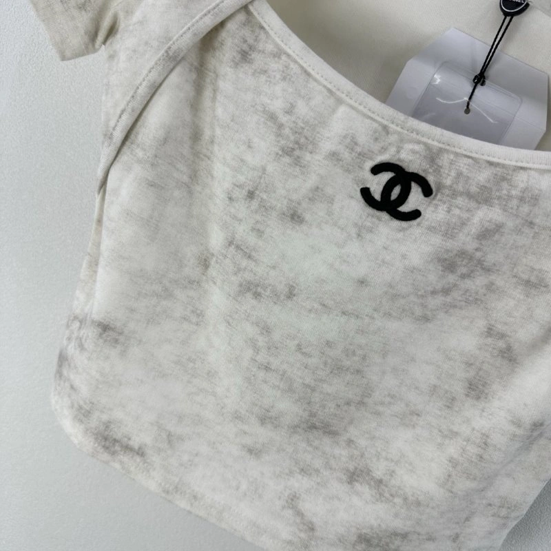 Chanel T-Shirts Casual 107872