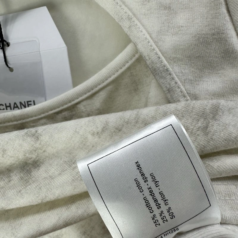 Chanel T-Shirts Casual 107872