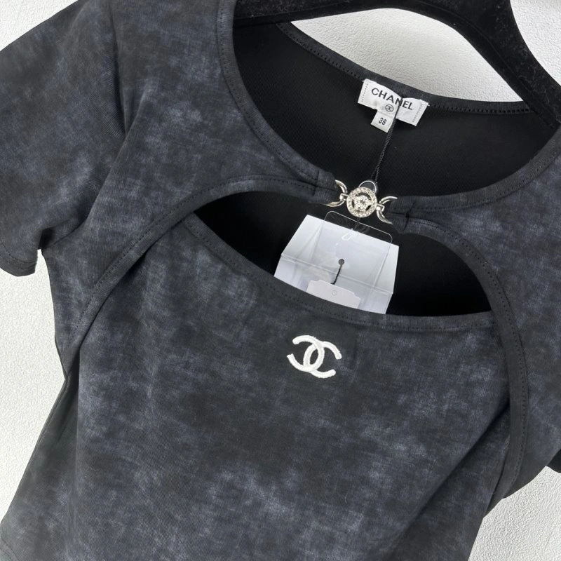 Chanel T-Shirts Original 107856